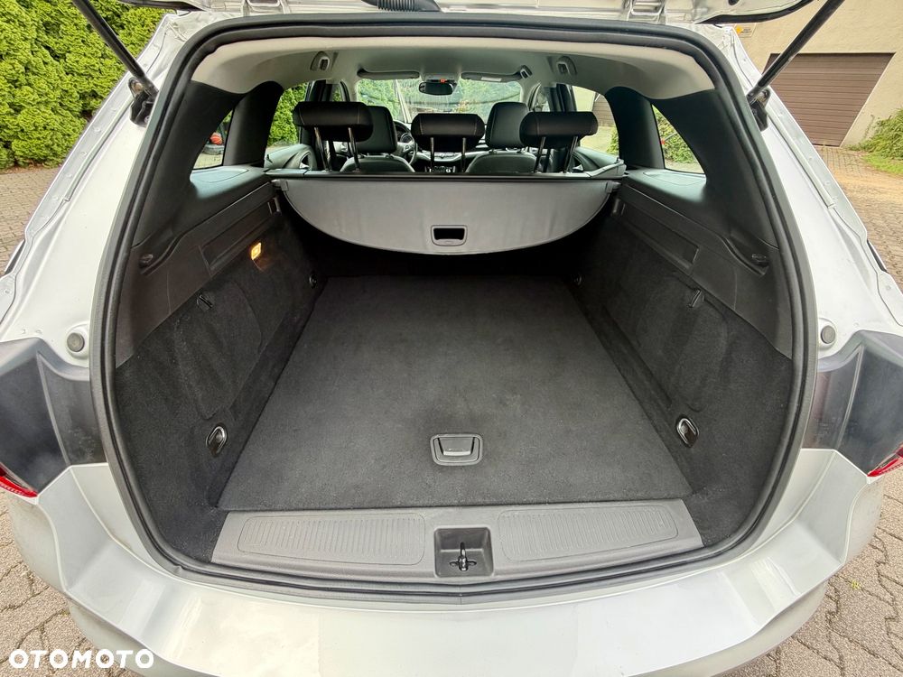 Opel Astra 1.2 T Elegance S&S - 12