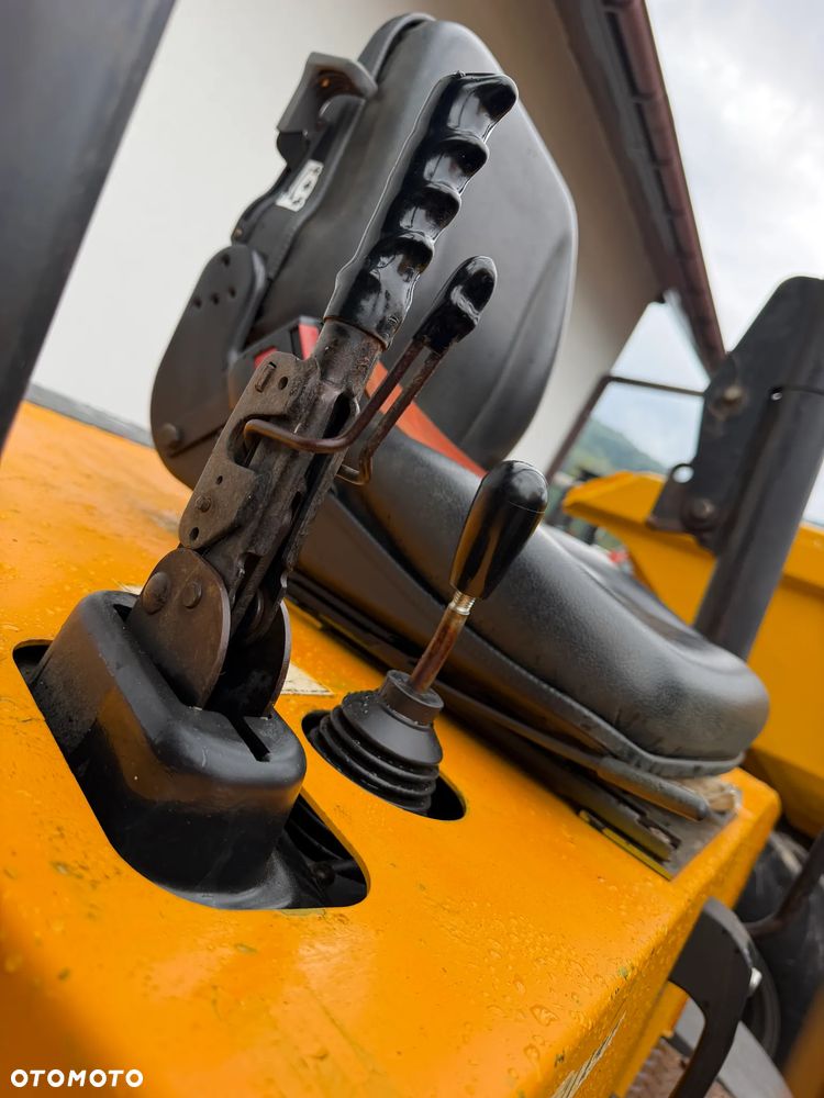 Terex Ta3.sh Wozidło 3 tony. 4x4. OBROTOWA koleba 1500 mtg. 2017 rok. Automat jazda. Maszyna Jak nówka z salonu. Silnik Kubota 4 cylindry! Z upadłości Norweskiego Gospodarstwa. Pełne sterowanie dżojstik REWERS HYDROSTATIC. Opony zero zużycia. Aktualna DEKRA BMWT. Pełny Oryginał Fabryczny Lakier w każdym miejscu! Ani deka luzu wycieku. Oswietlenie Fabryczne Full opcja.  Szybka wolna jazda. WIELKA OKAZJA  Tanio! - 9