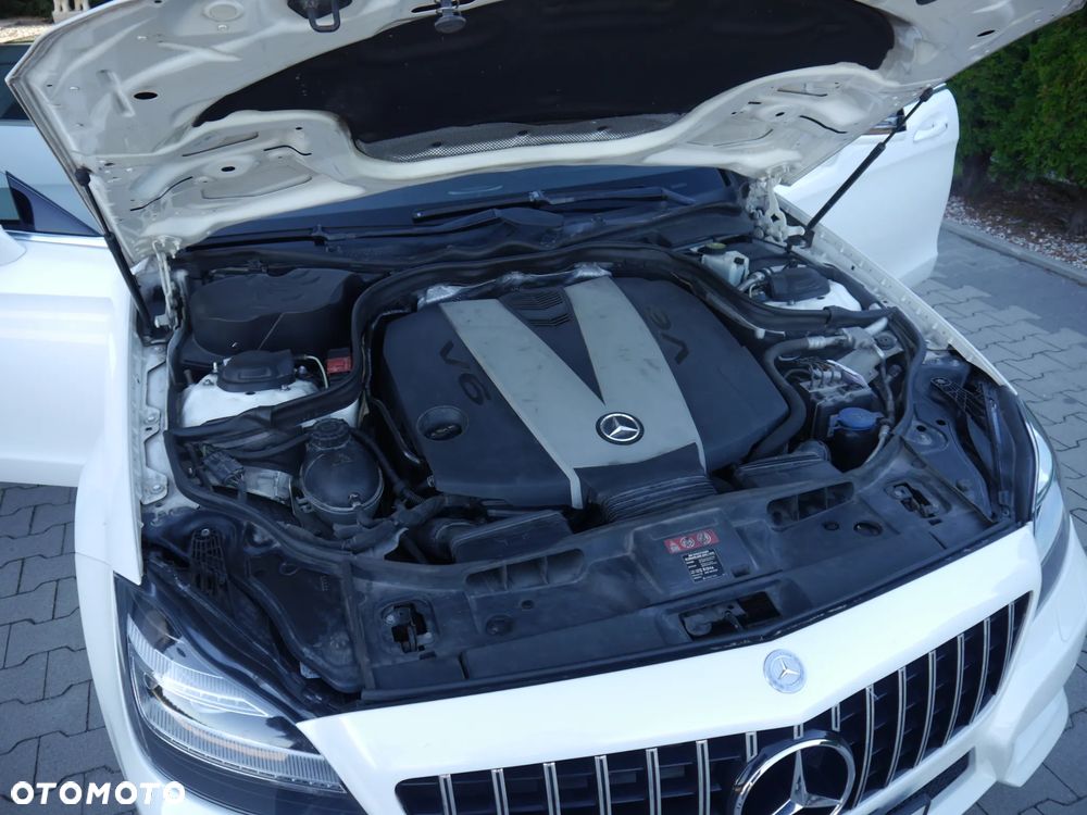 Mercedes-Benz CLS 350 CDI 4-Matic BlueEff - 27