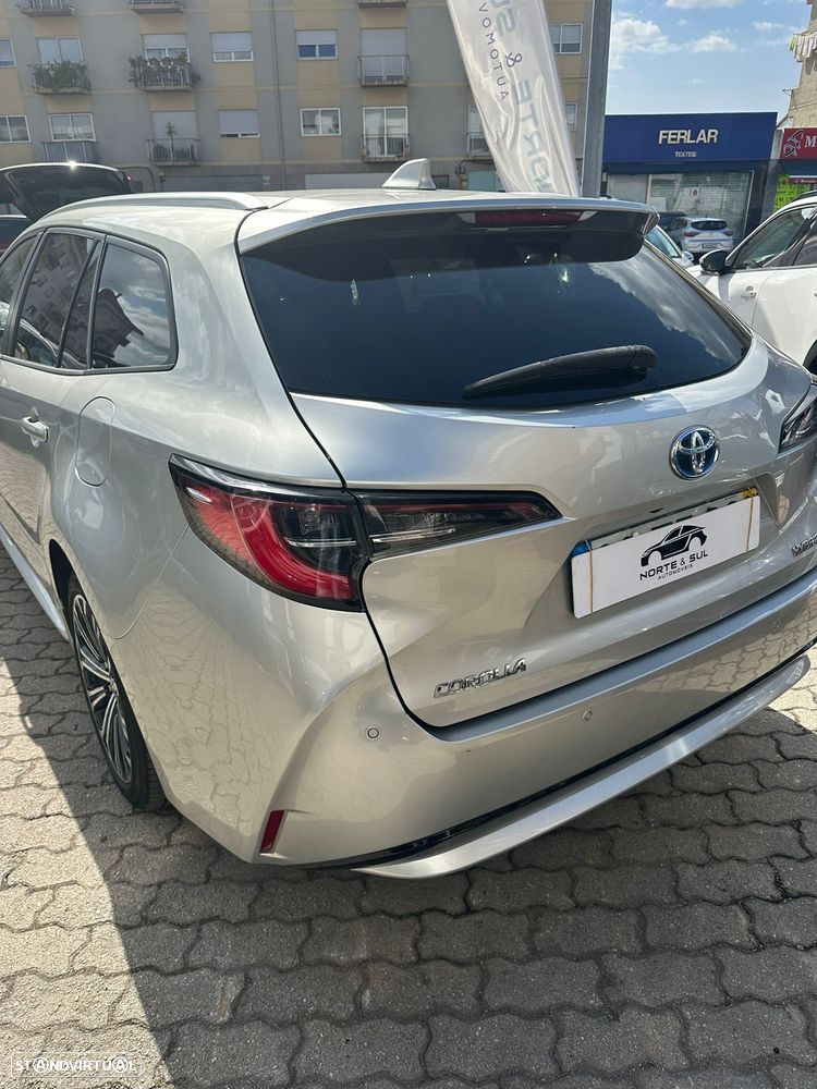 Toyota Corolla Touring Sports 1.8 Hybrid Comfort - 4