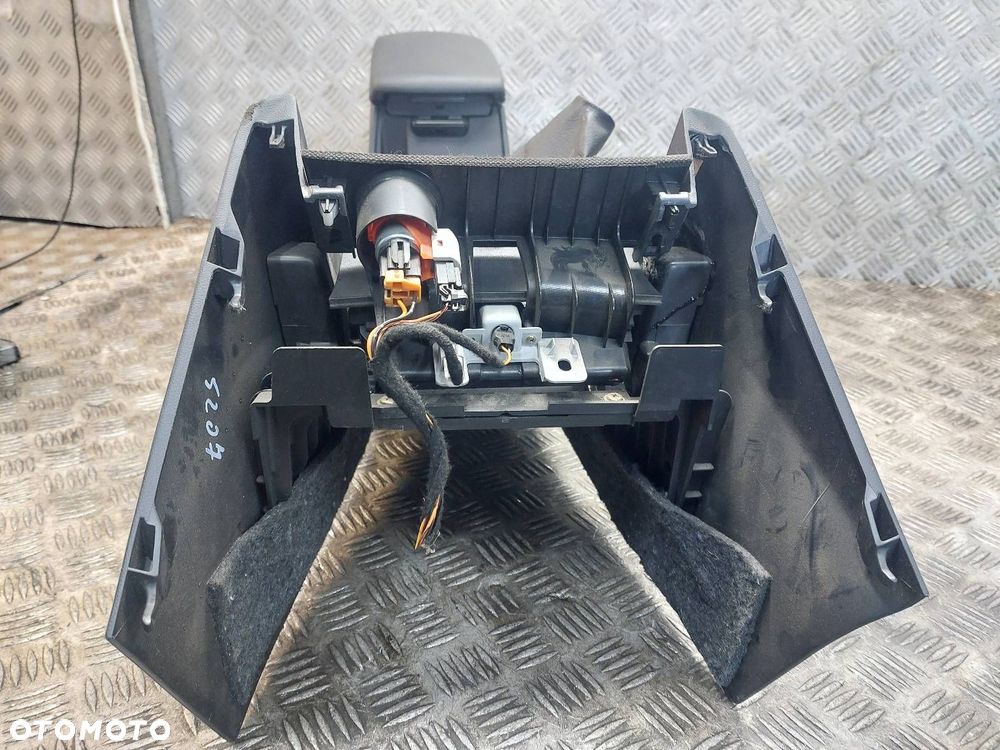 TUNEL ŚRODKOWY PODŁOKIETNIK MAZDA 3 I BK - 8