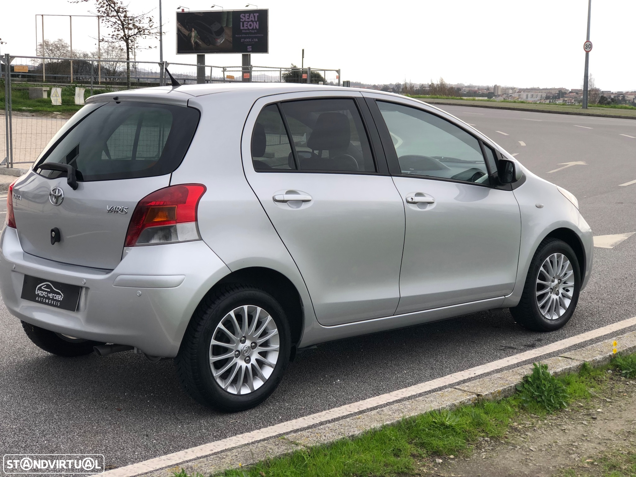 Toyota Yaris 1.33 VVT-i Multi Mode Sol - 4