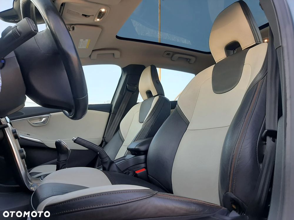 Volvo V40 Cross Country D2 - 14