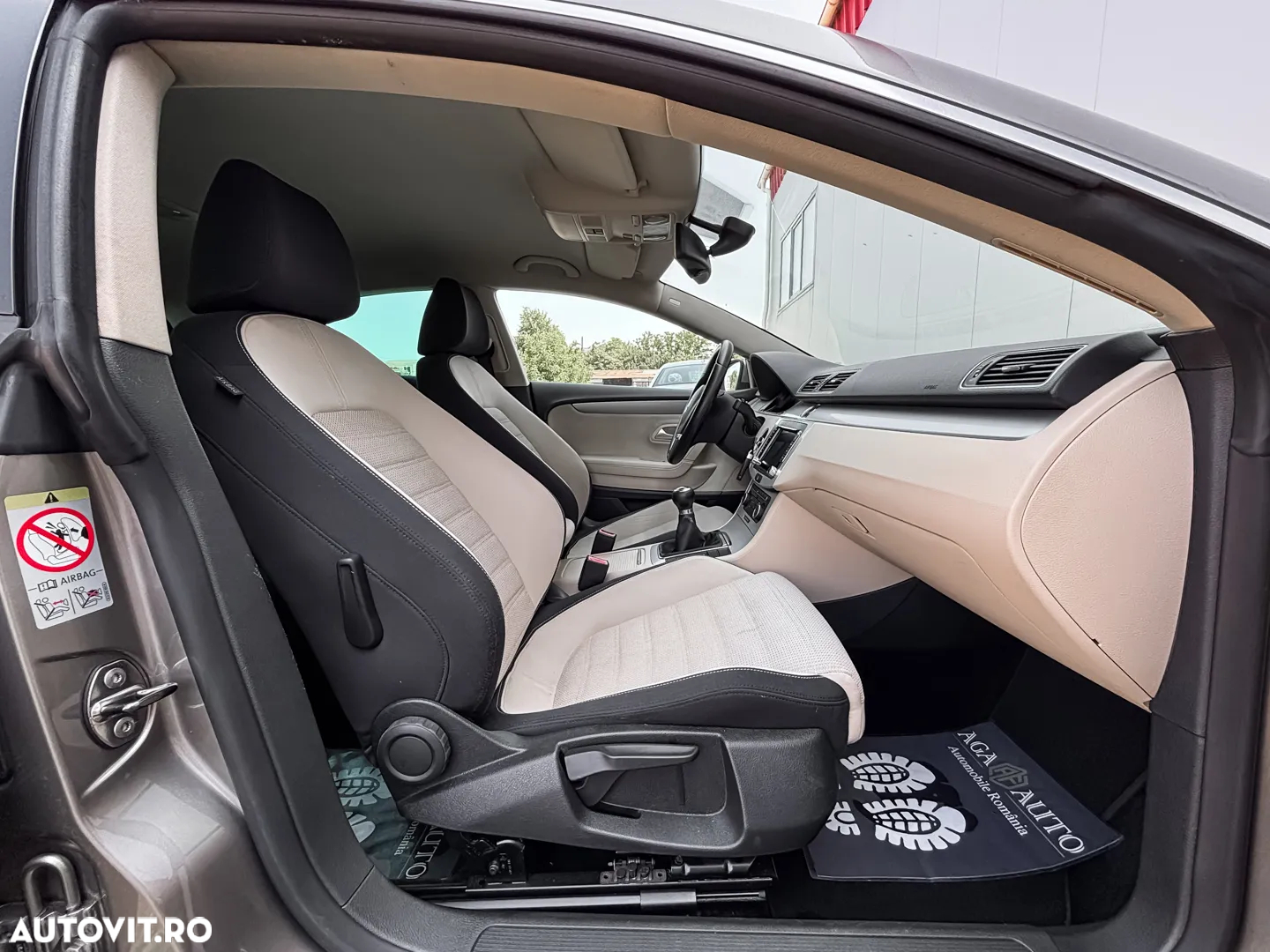 Volkswagen Passat - 11