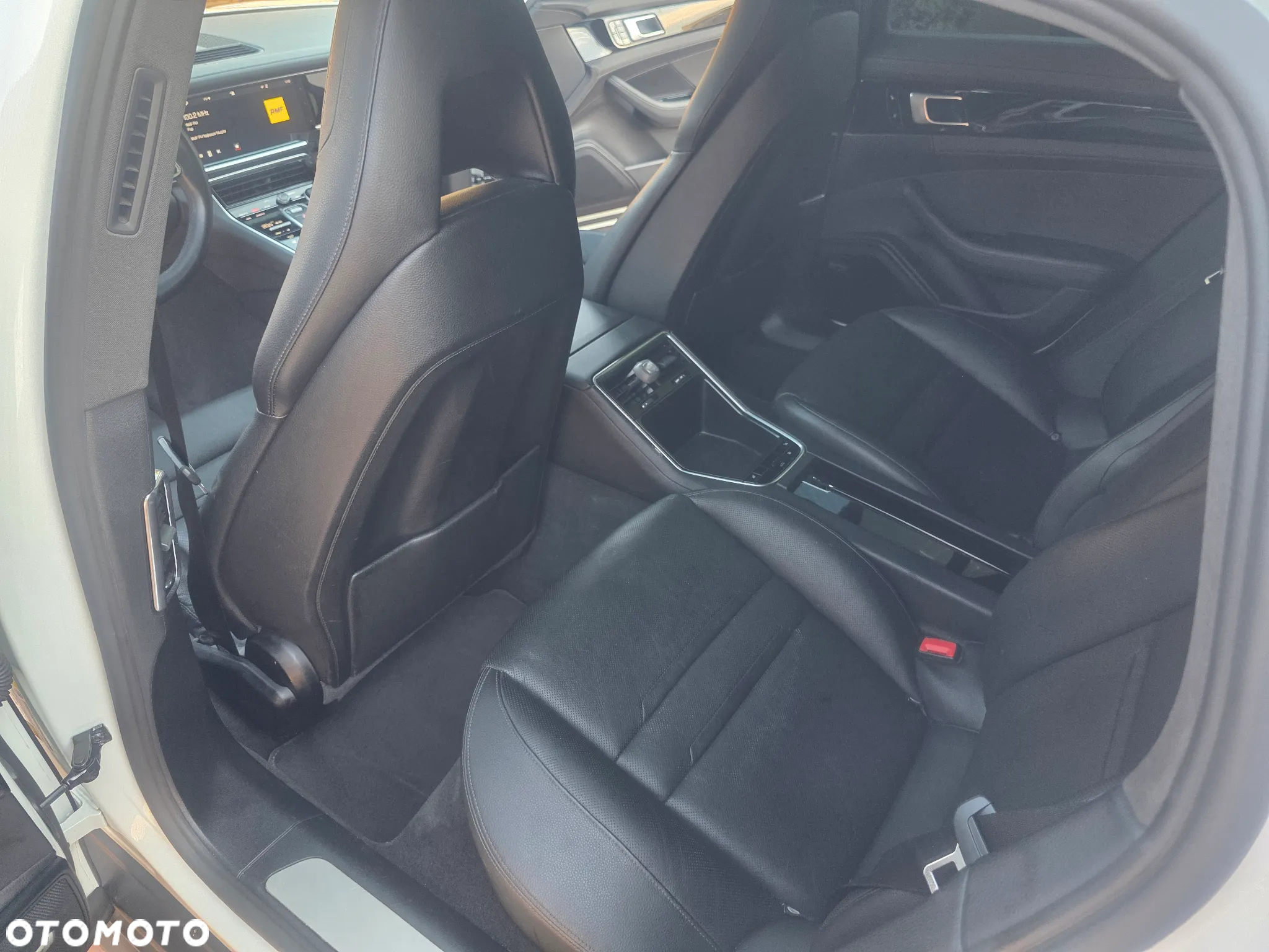 Porsche Panamera 4 Executive - 10