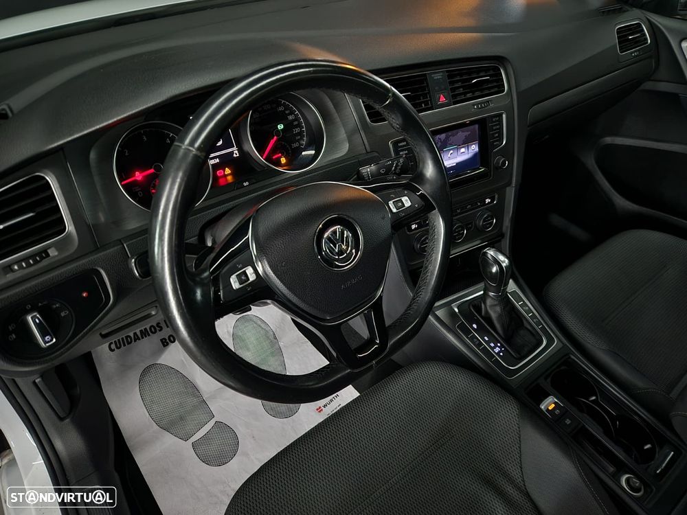 VW Golf 1.6 TDi Confortline DSG - 6