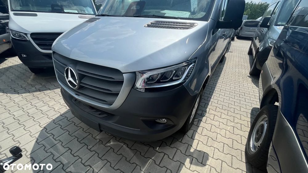 Mercedes-Benz Sprinter Long SELECT AWD 9G-Tronic 907.235 - 5