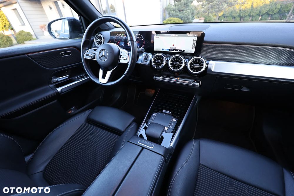 Mercedes-Benz GLB - 20