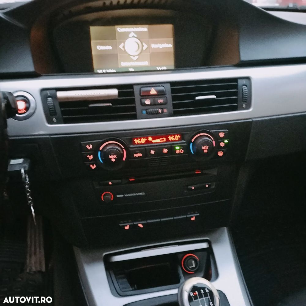 BMW Seria 3 318d - 6