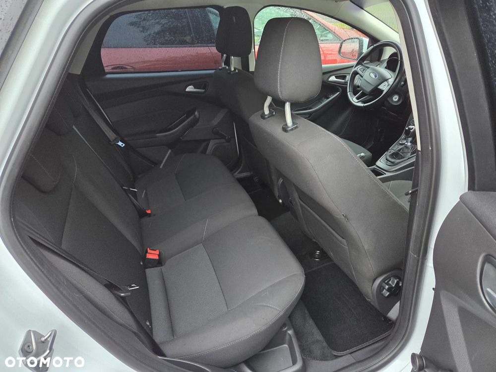 Ford Focus - 19