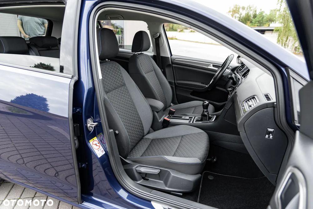 Volkswagen Golf 2.0 BlueTDI Highline - 22