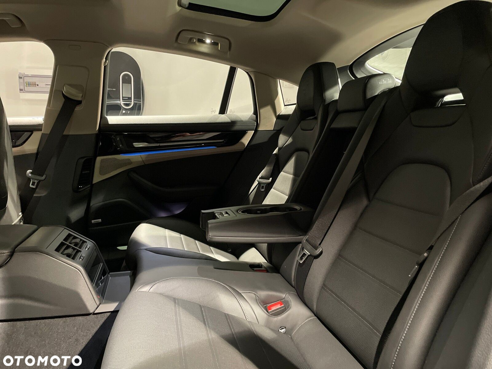 Porsche Panamera - 28