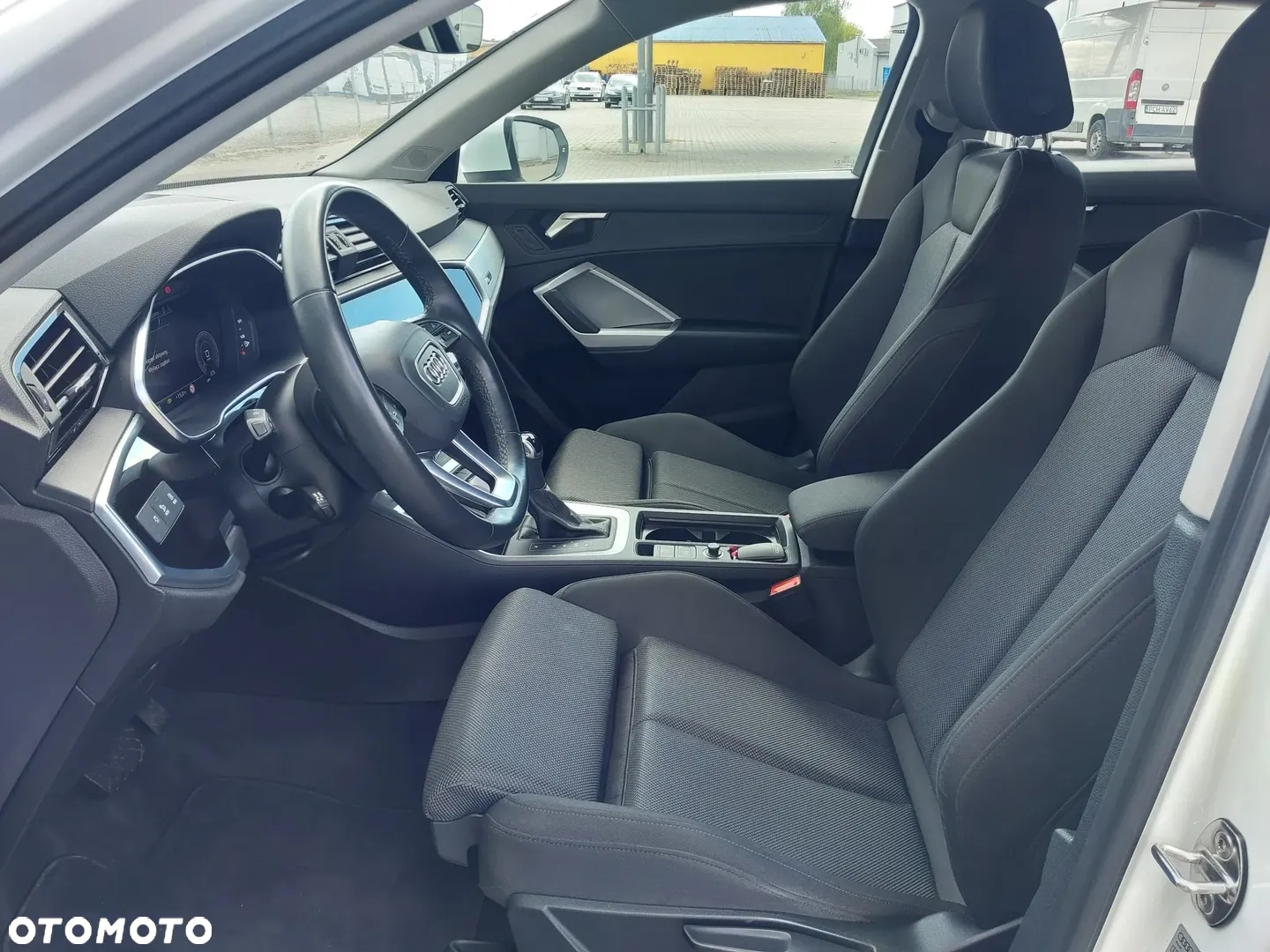 Audi Q3 35 TFSI S tronic - 8