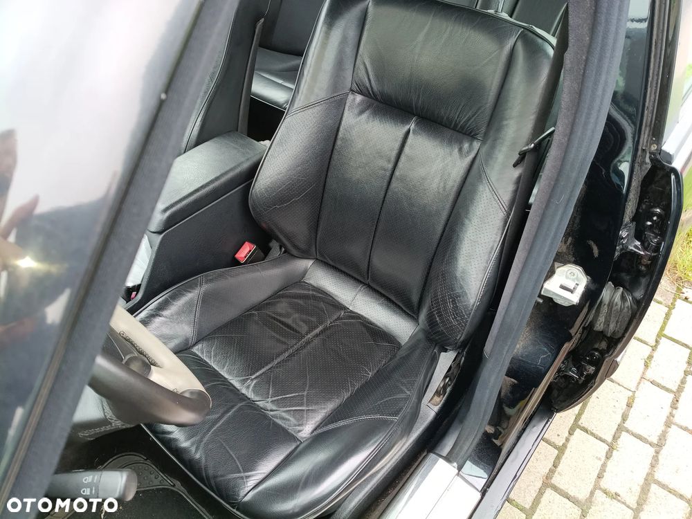 Mercedes-Benz Klasa C 36 AMG - 22