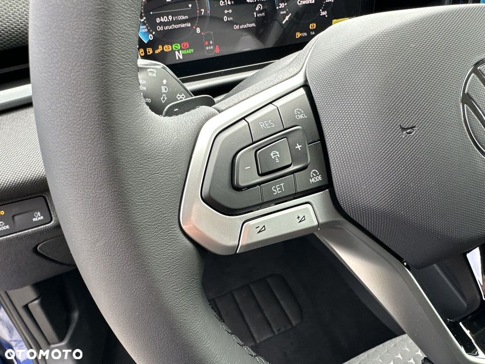 Volkswagen T-Roc 1.5 eTSI Life DSG - 22