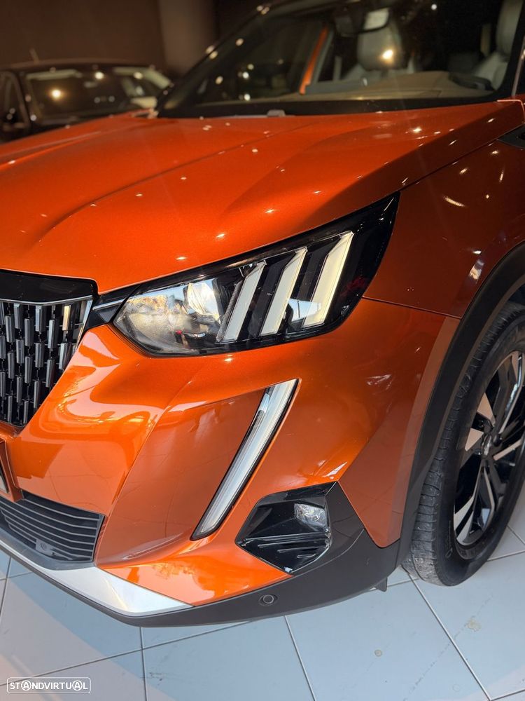 Peugeot 2008 1.2 PureTech GT Line - 4