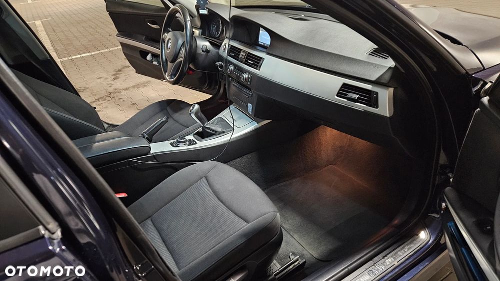 BMW Seria 3 320d DPF - 12