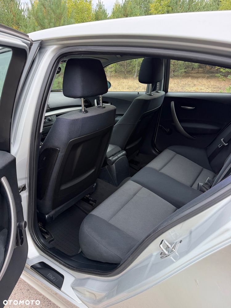 BMW Seria 1 118d - 8