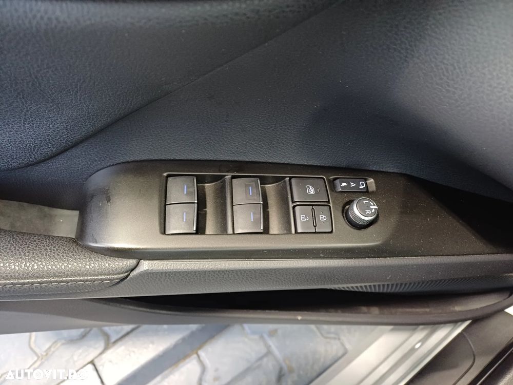 Toyota Camry 2.5 Exclusive - 8