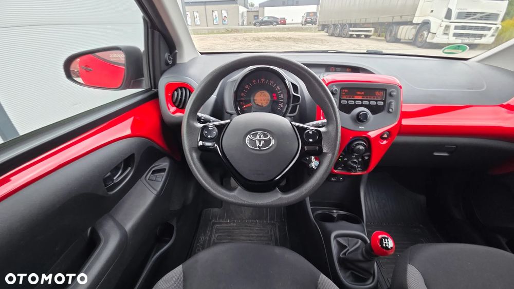 Toyota Aygo 1.0 VVT-i Color Edition - 15