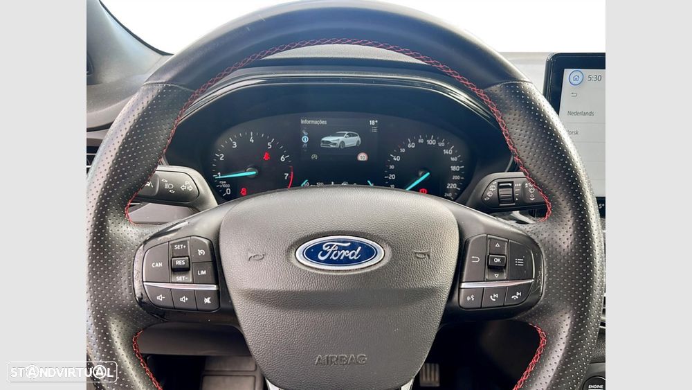 Ford Focus 1.0 EcoBoost MHEV ST-Line — fotografia 15