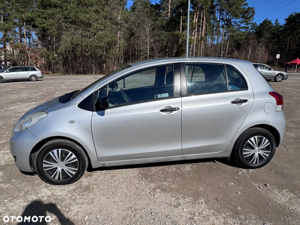 Toyota Yaris 1.0 Luna - 5