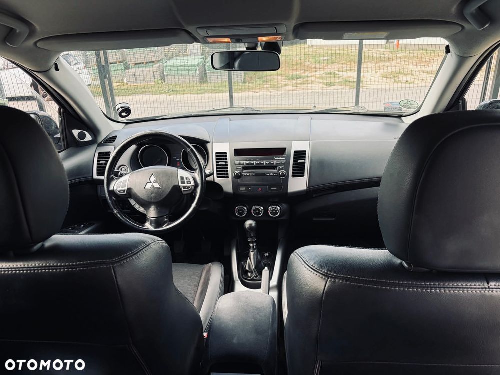 Mitsubishi Outlander 2.0 DID Intense - 13
