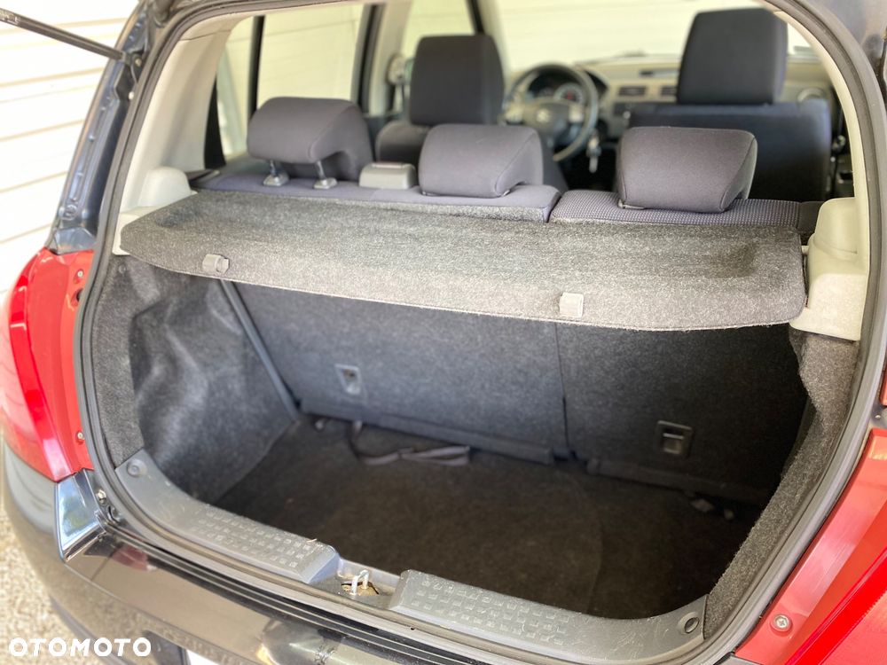 Suzuki Swift 1.3 Club - 6