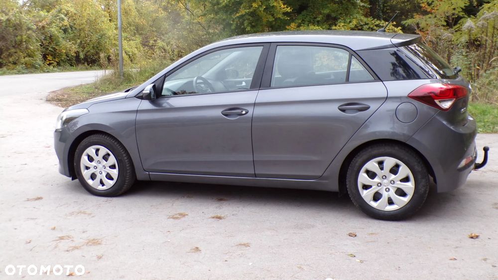 Hyundai i20 - 13