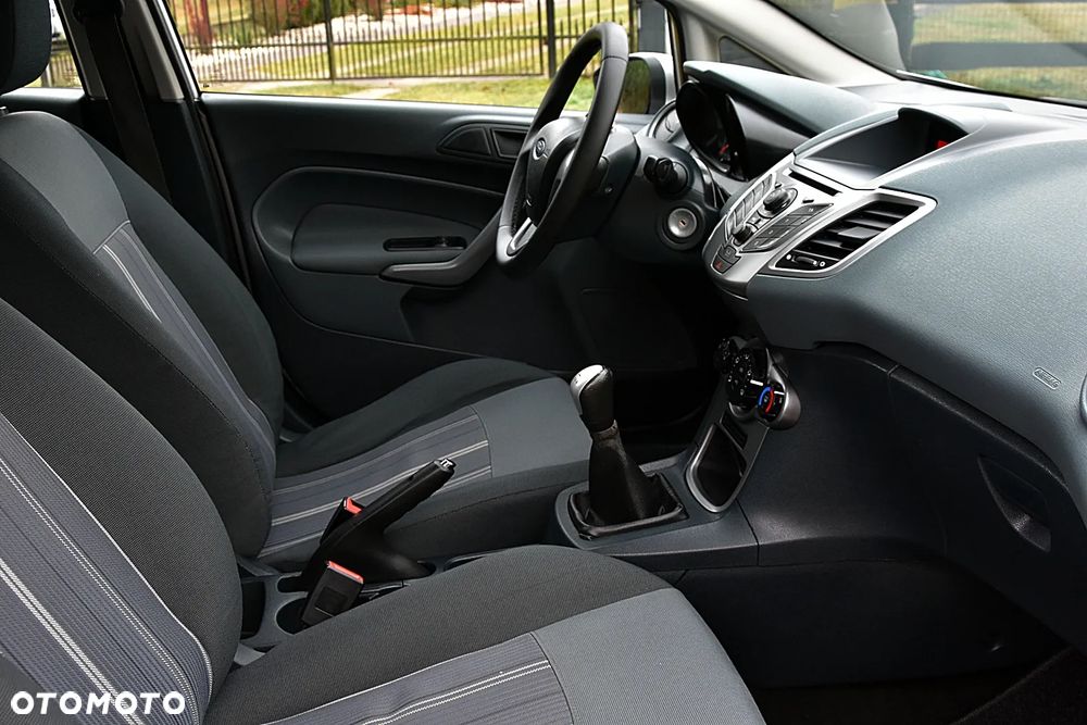 Ford Fiesta 1.25 Ambiente - 21