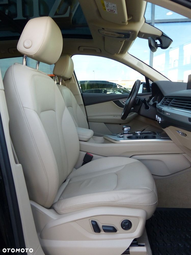 Audi Q7 - 15