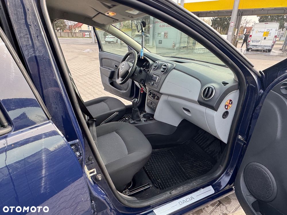 Dacia Sandero 1.2 16V 75 Essentiel - 11