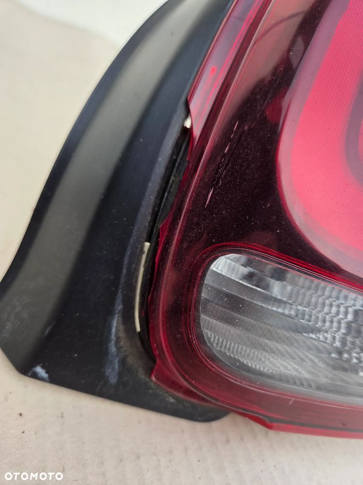 Lampa tylna prawa Citroen C3 III  9812257480 - 7