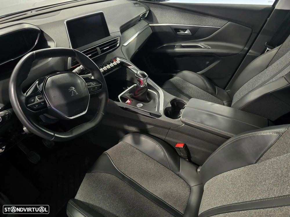 Peugeot 3008 1.2 PureTech Active Pack - 18
