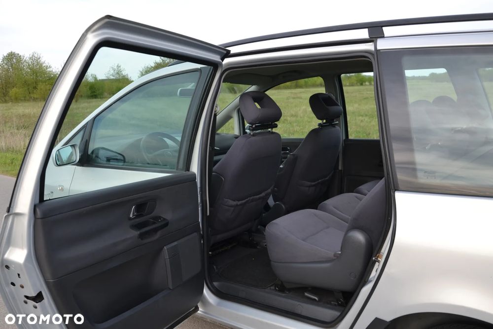Seat Alhambra 2.0i Comfort - 6