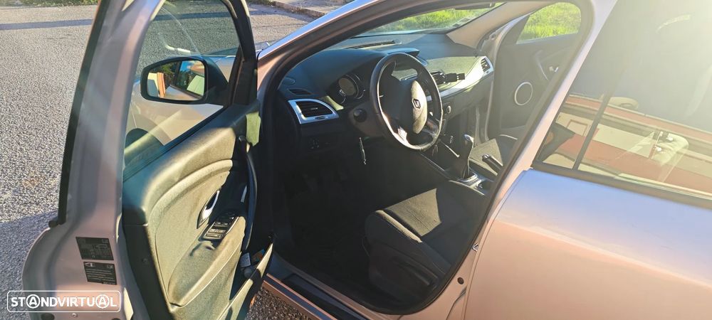 Renault Mégane Sport Tourer - 8