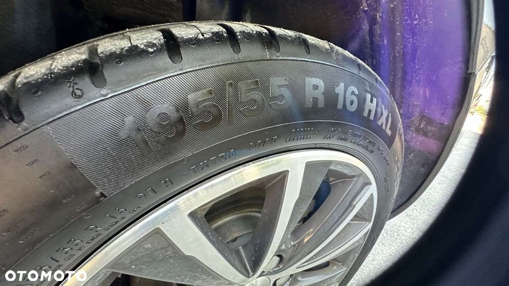 Peugeot 308 1.2 PureTech GPF Allure S&S EAT8 - 36