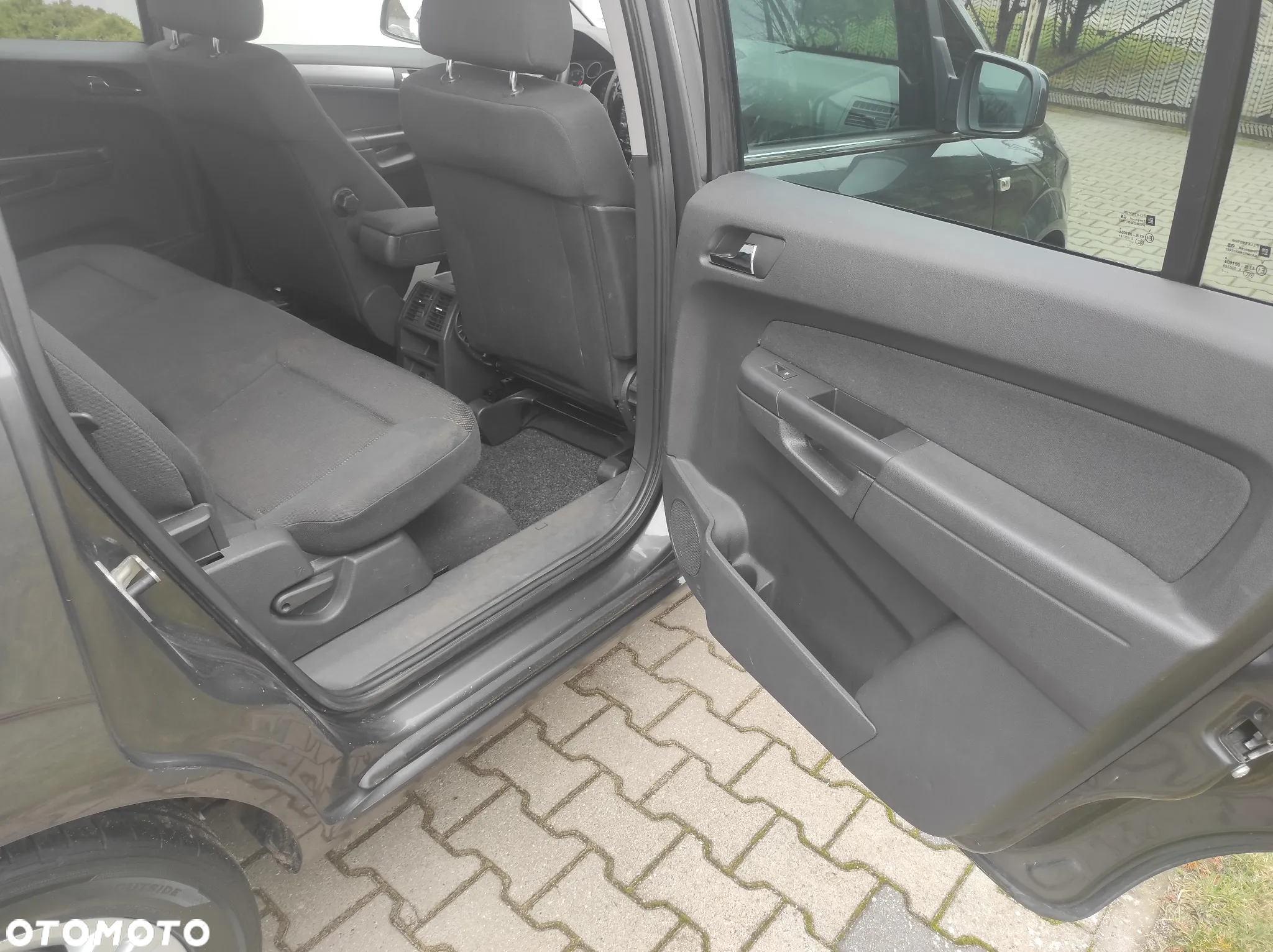 Opel Zafira 1.8 Cosmo - 16