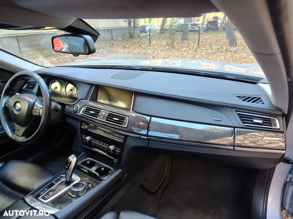 BMW Seria 7 740d xDrive - 3