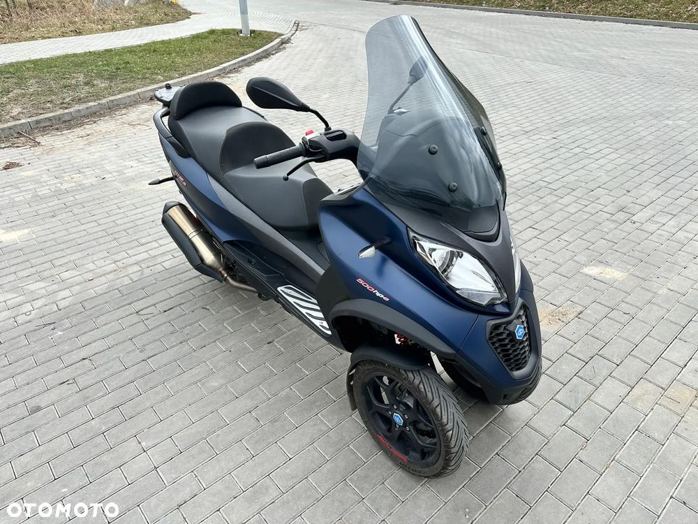 Piaggio MP-3 - 5
