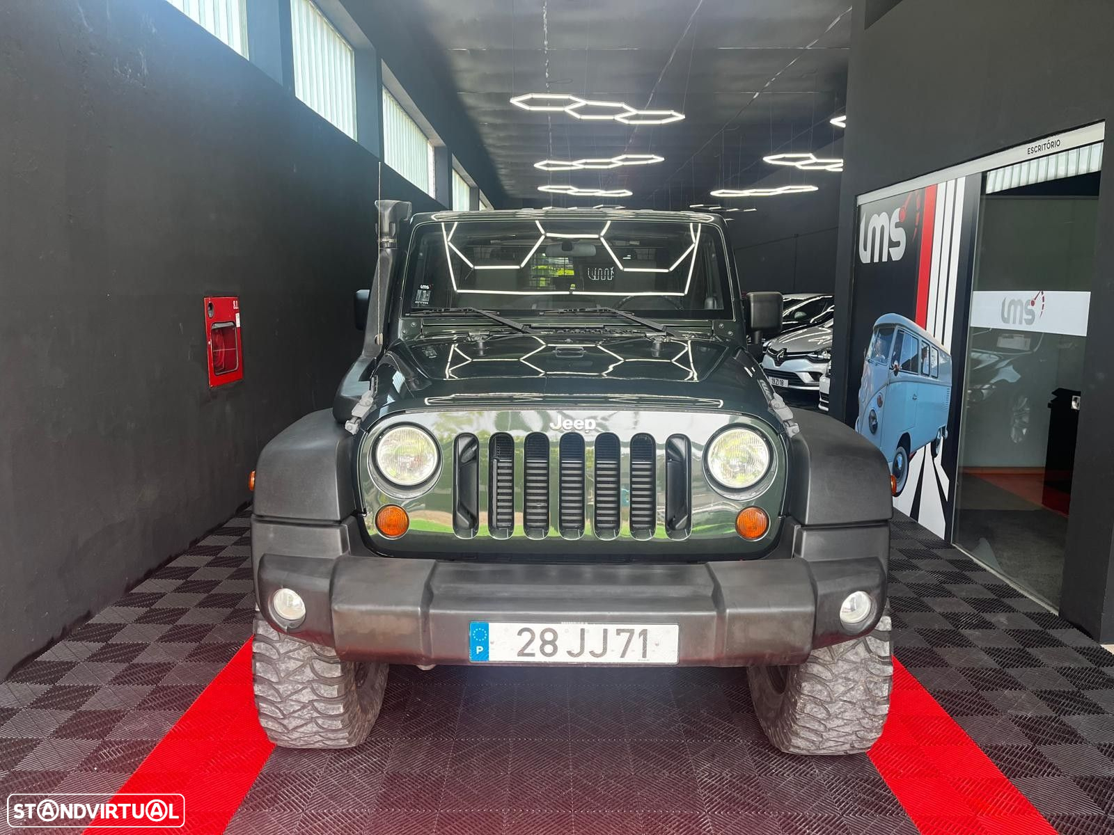 Jeep Wrangler - 2