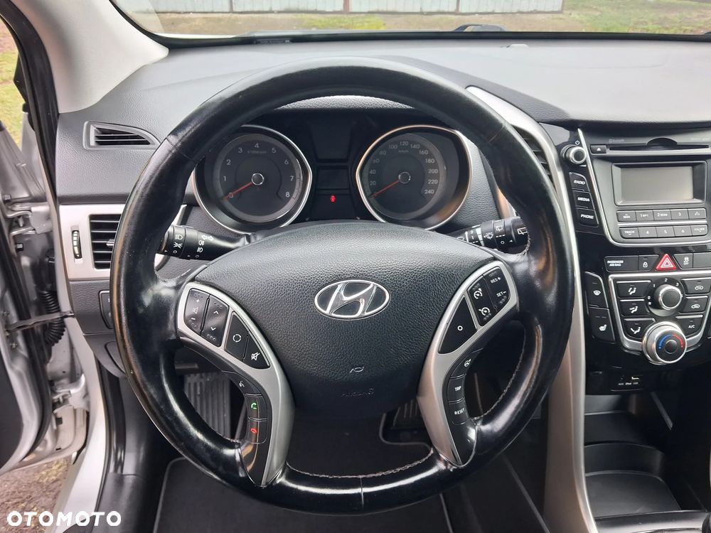 Hyundai i30 1.4 Trend - 19
