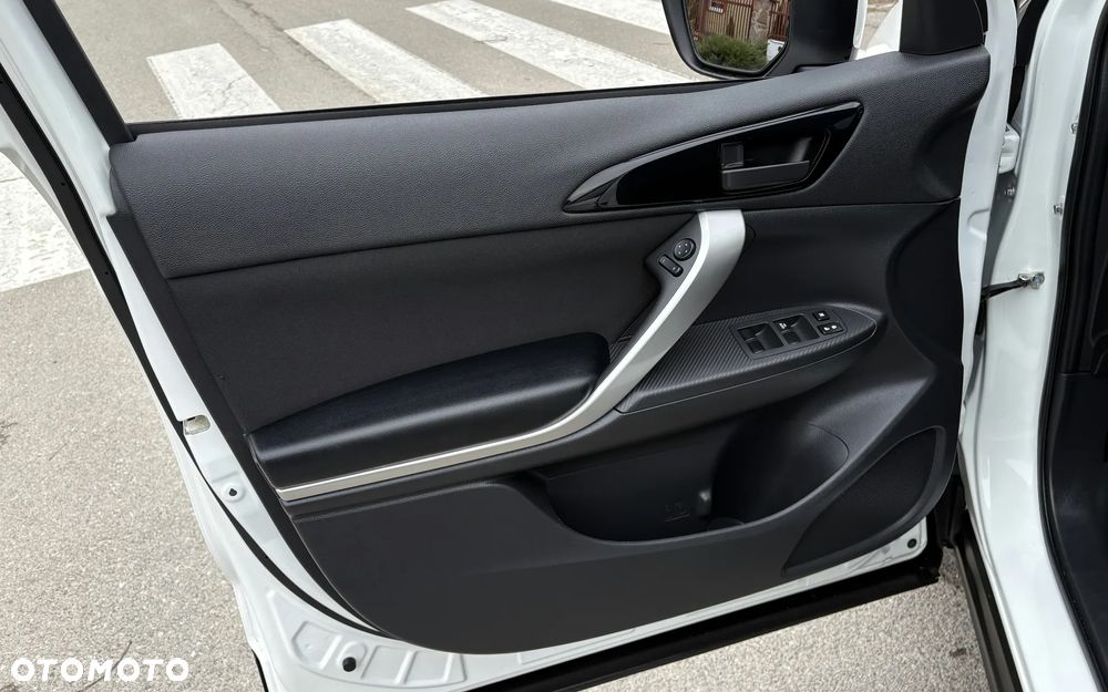 Mitsubishi Eclipse Cross 1.5 T-MIVEC ClearTec CVT 2WD Diamant Edition Plus - 24