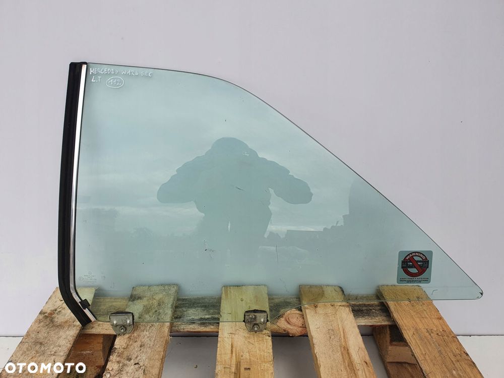 Mercedes W126 C126 SEC COUPE SZYBA LEWY TYŁ TYLNA - 1