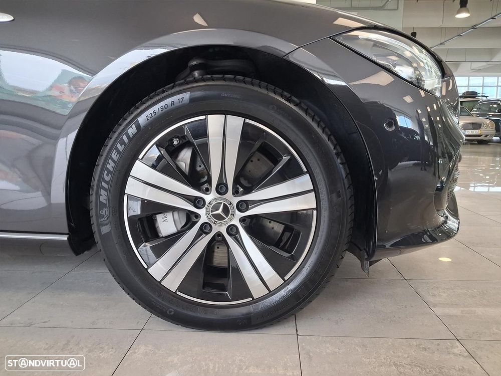 Mercedes-Benz C 300 de Avantgarde - 4