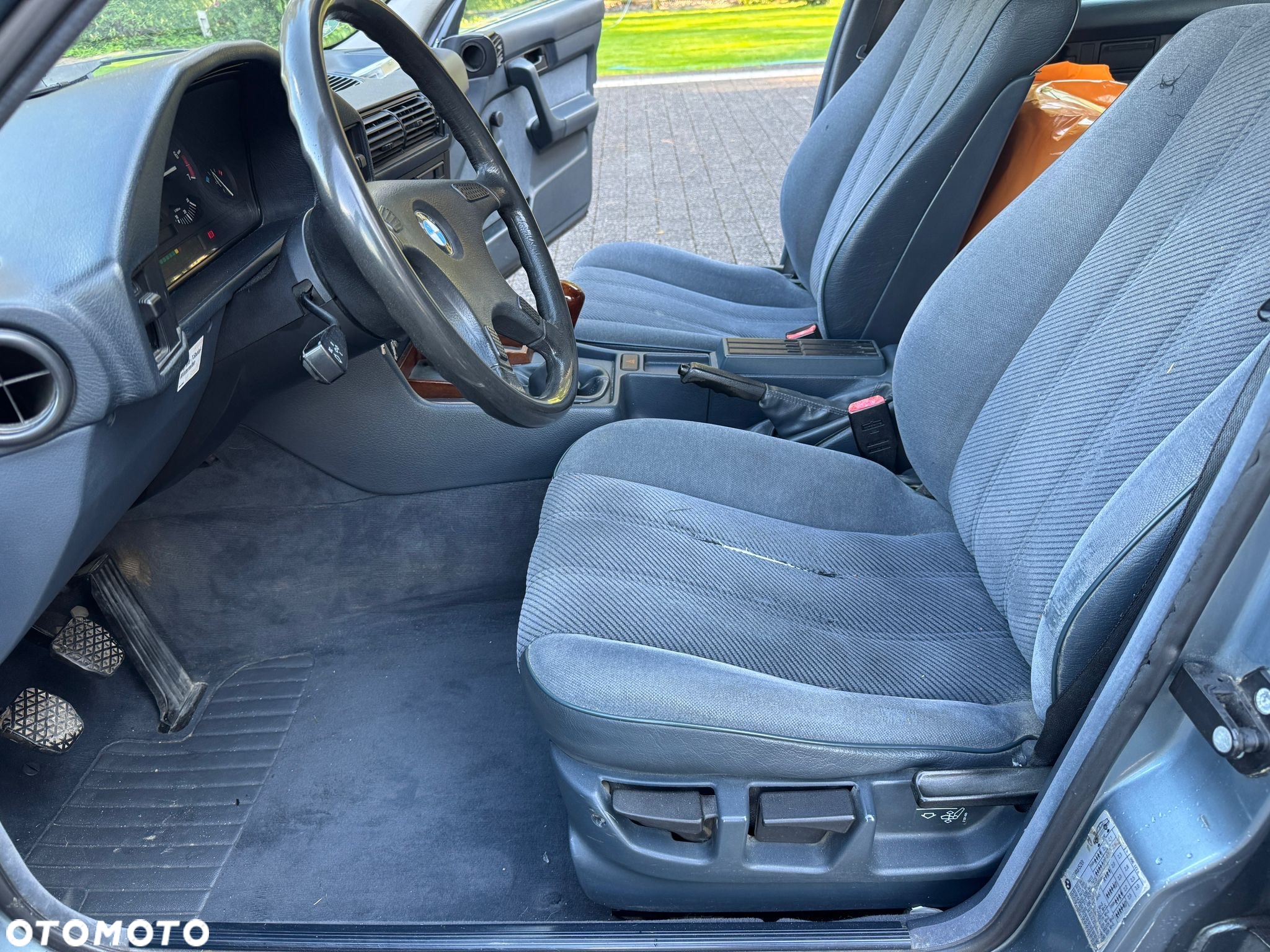 BMW Seria 5 520i - 8