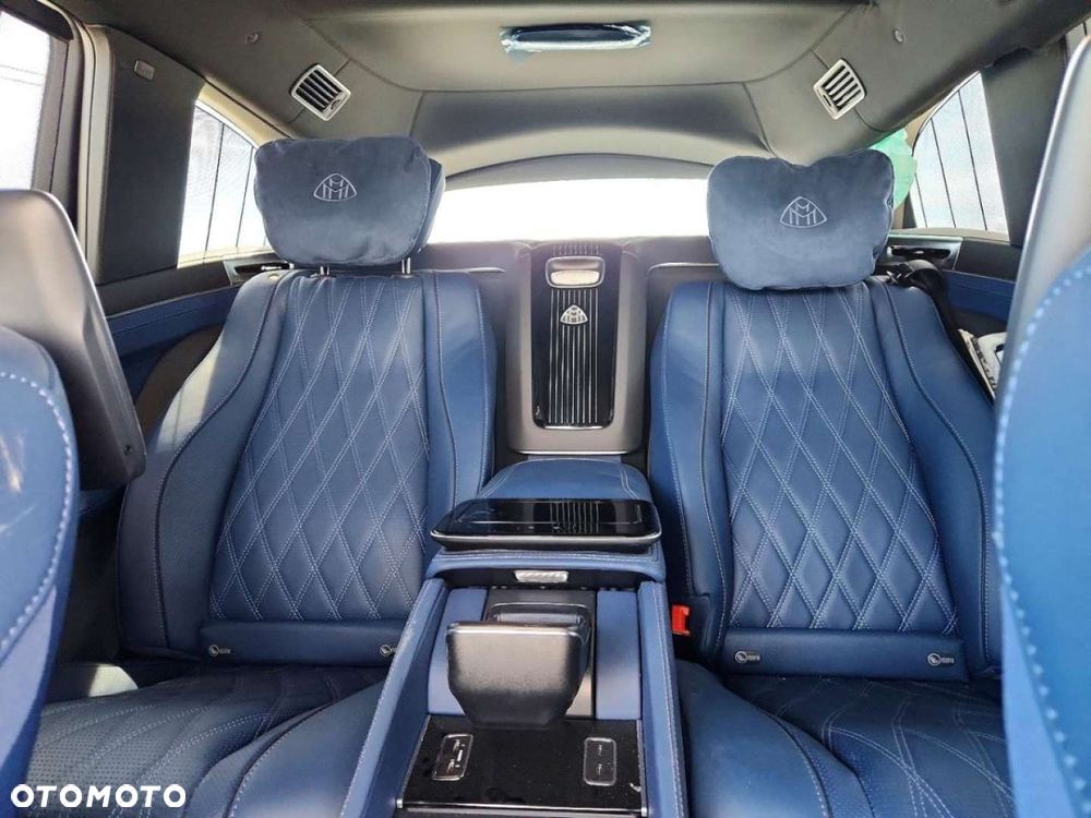 Mercedes-Benz GLS - 12