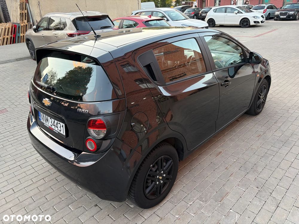 Chevrolet Aveo - 16