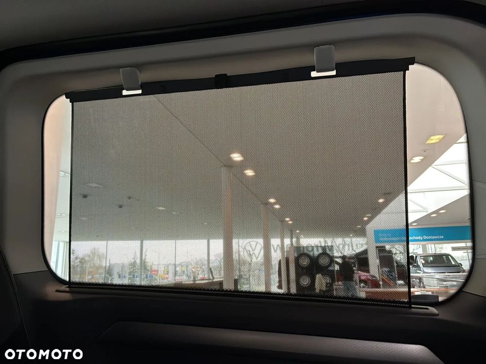 Volkswagen Caravelle - 36