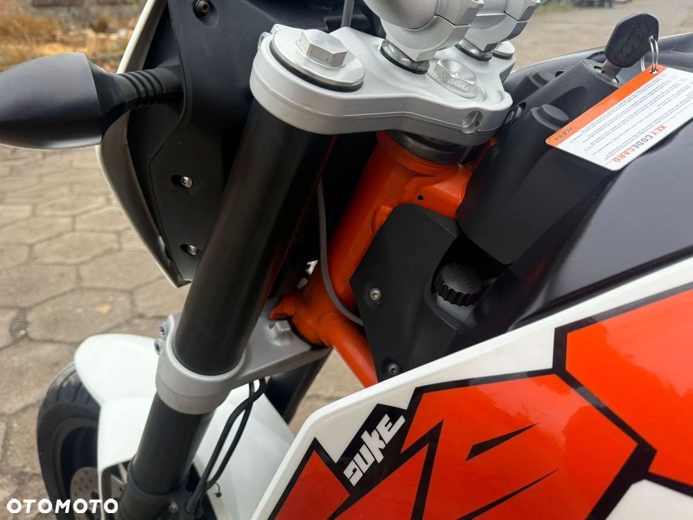 KTM Duke - 21